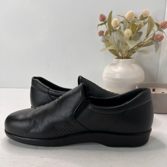 SAS Viva Leather Slip On Walking Loafer Black Women's 10W Buttery Soft - Picture 6 of 11